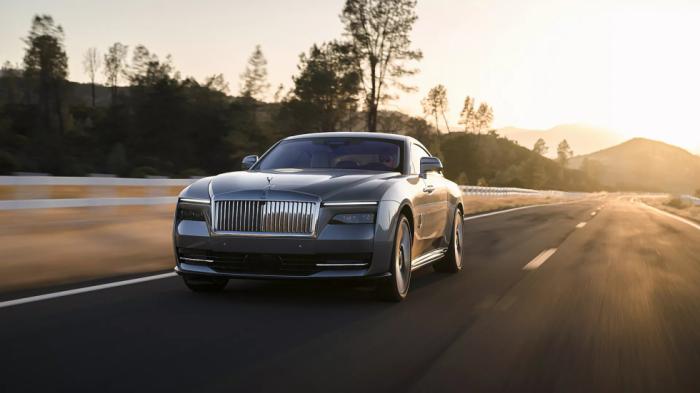 Η Rolls-Royce έκανε ρεκόρ πωλήσεων το 2023 